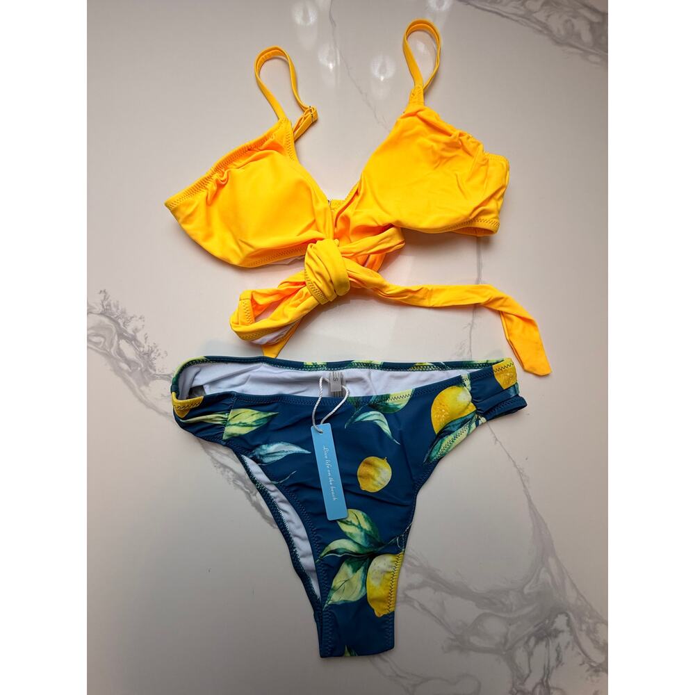 NWT Lemon Print Tie Front Bikini Set Size Small